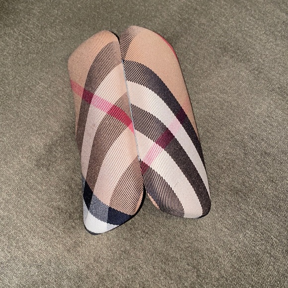 Burberry Sunglasses Checked Case ❤️ - Picture 5 of 5